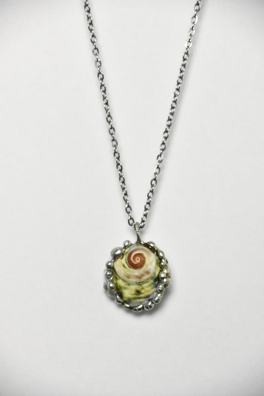 Bubbly Green Shell Necklace
